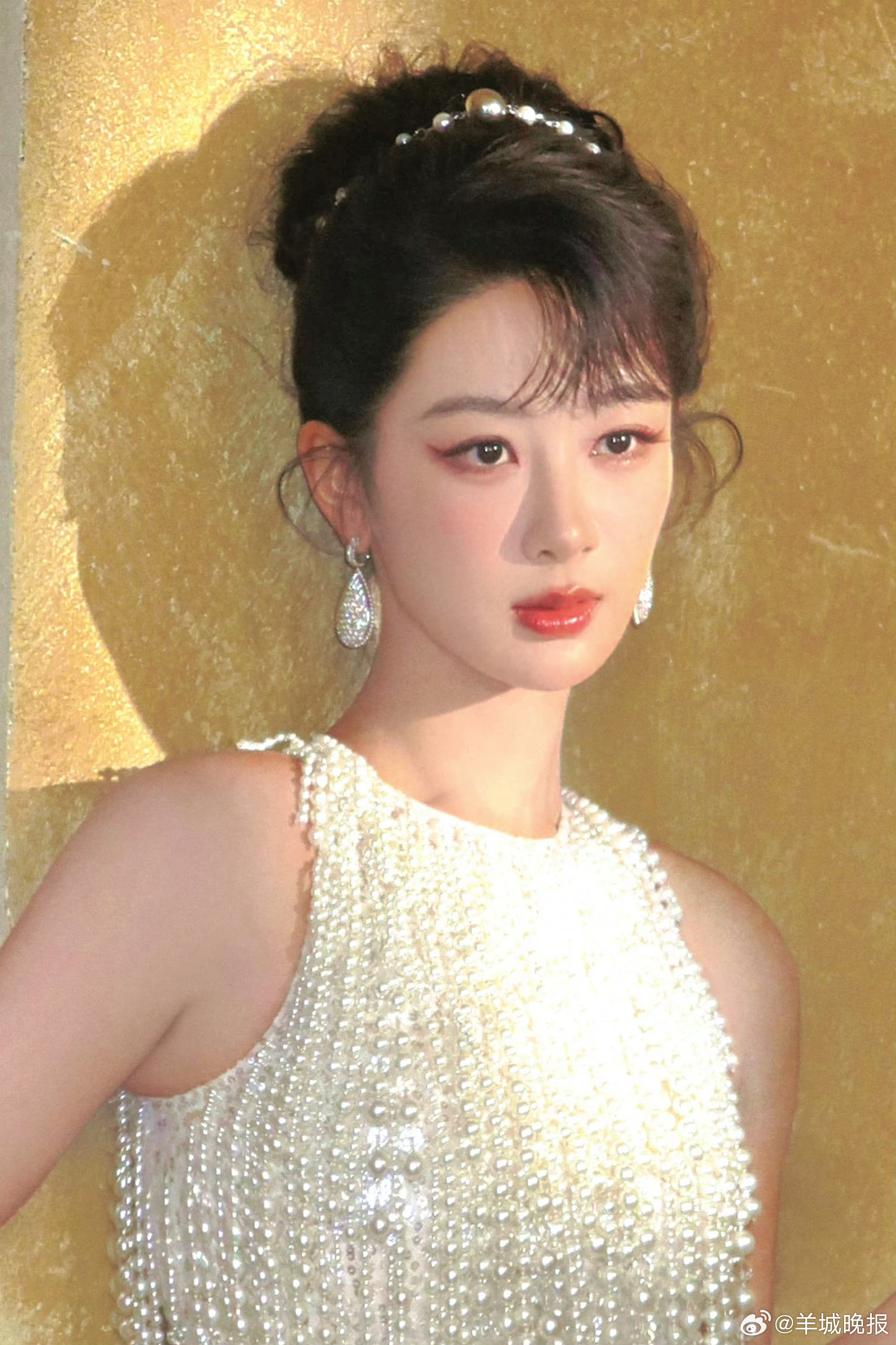 内娱女星复古造型引热议，杨紫热巴等众星亮相