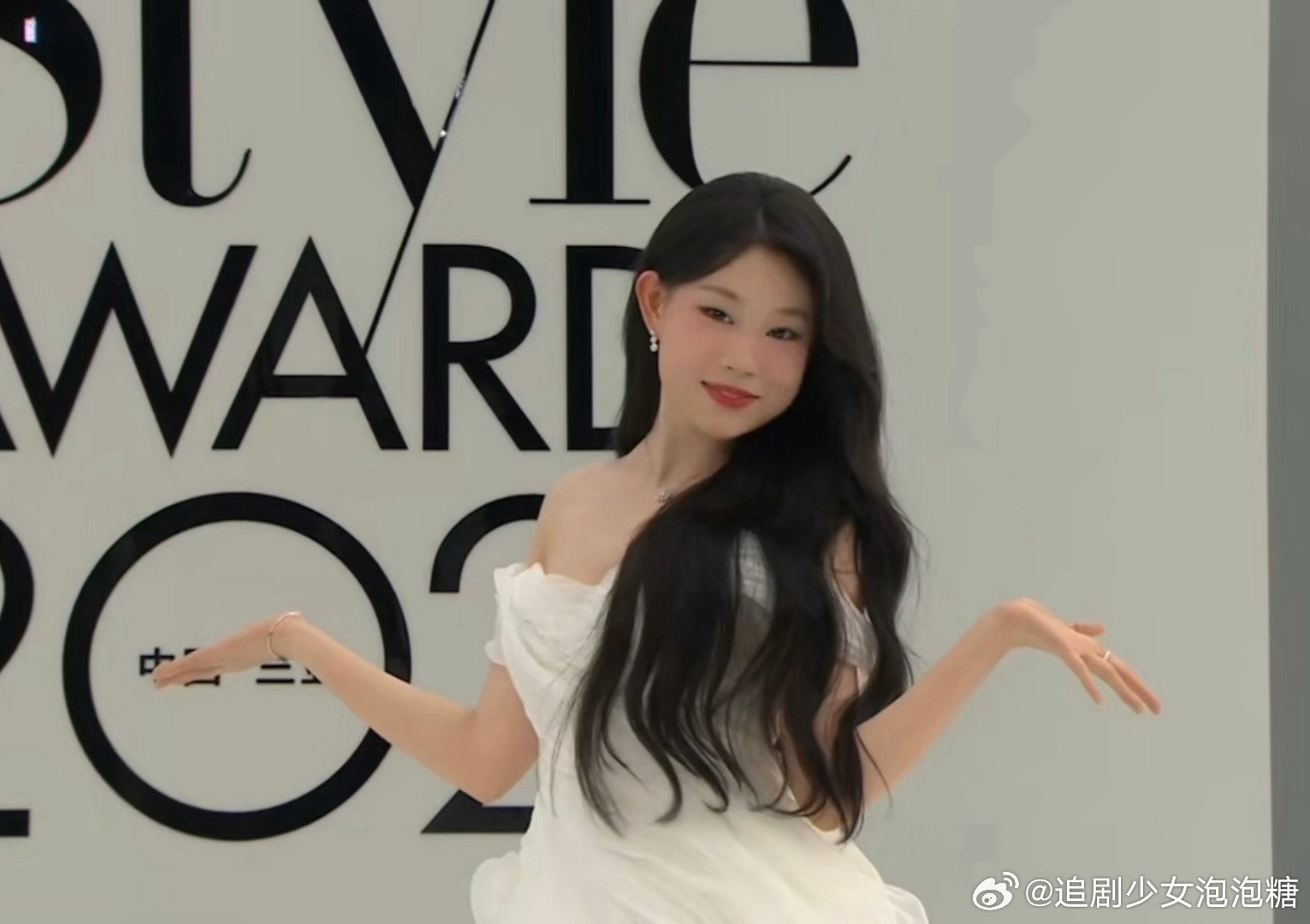 沈佳润青春活力感十足