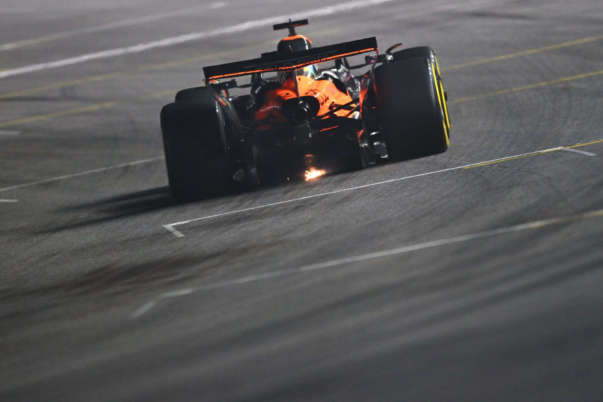 迈凯伦领队回应双车DSQ,海豚跳致底板磨损超标