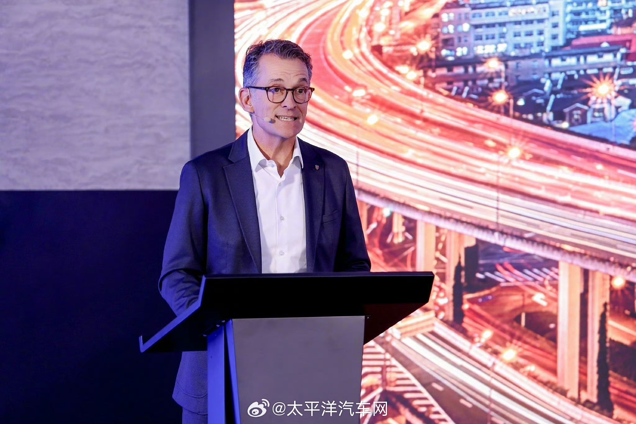 保时捷前CEO承认停产Macan决策错误，将推新燃油车补救