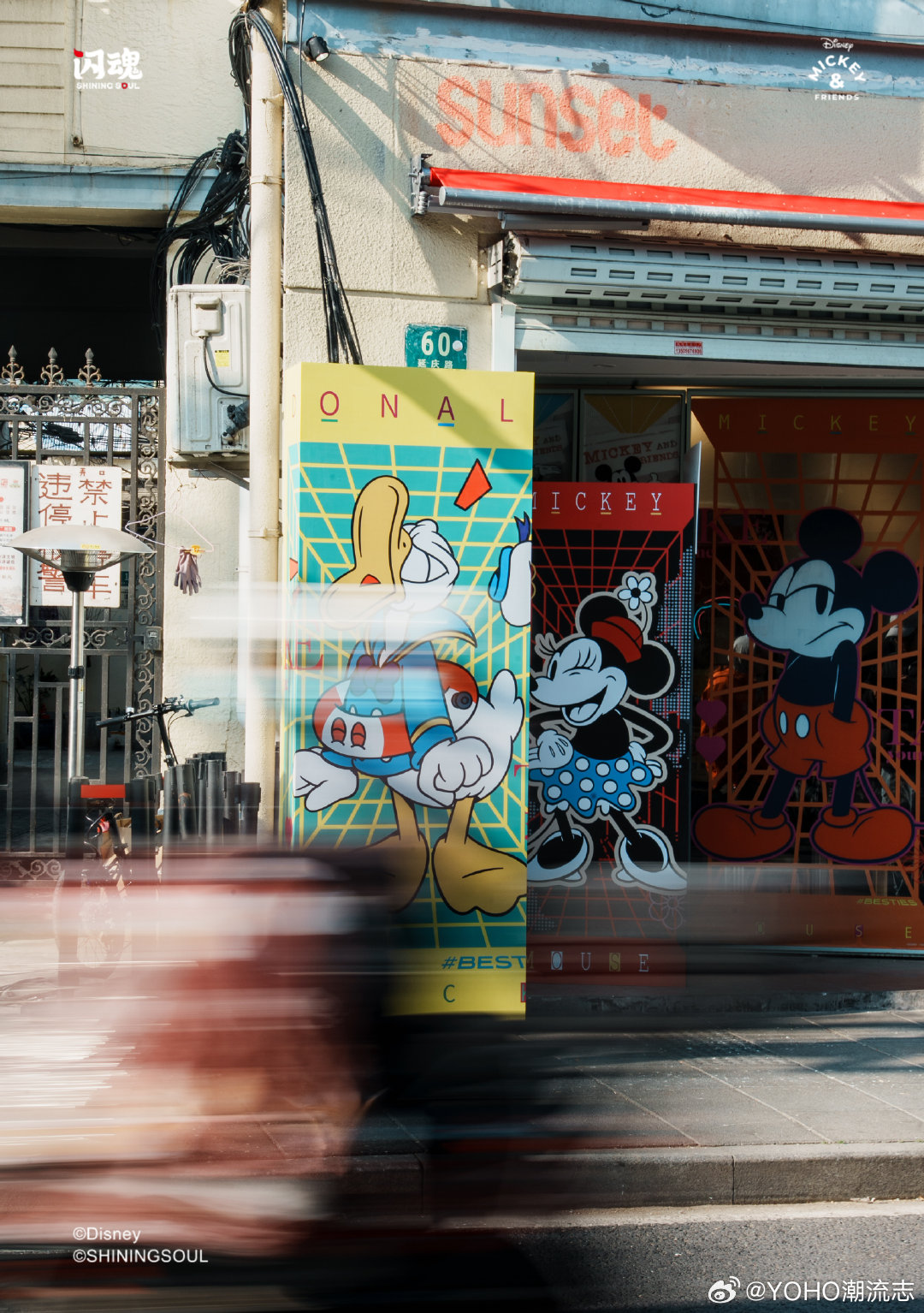 闪魂联名迪士尼推出米奇波普艺术卡，周柏豪亮相上海快闪店