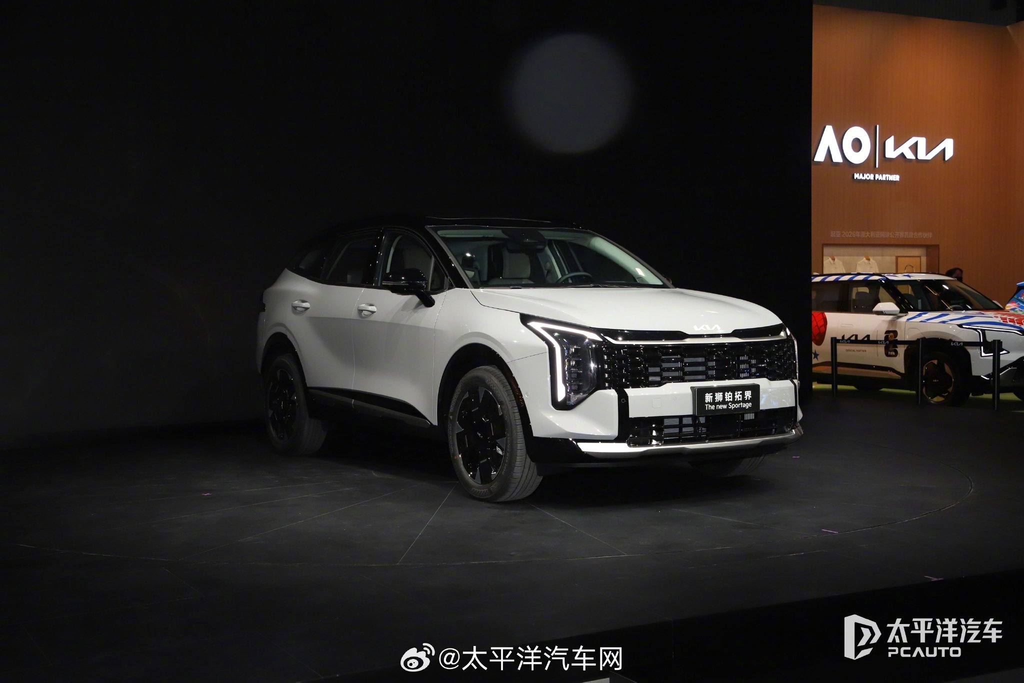 2025广州车展起亚改款狮铂拓界首发，2.0T动力提升至180kW