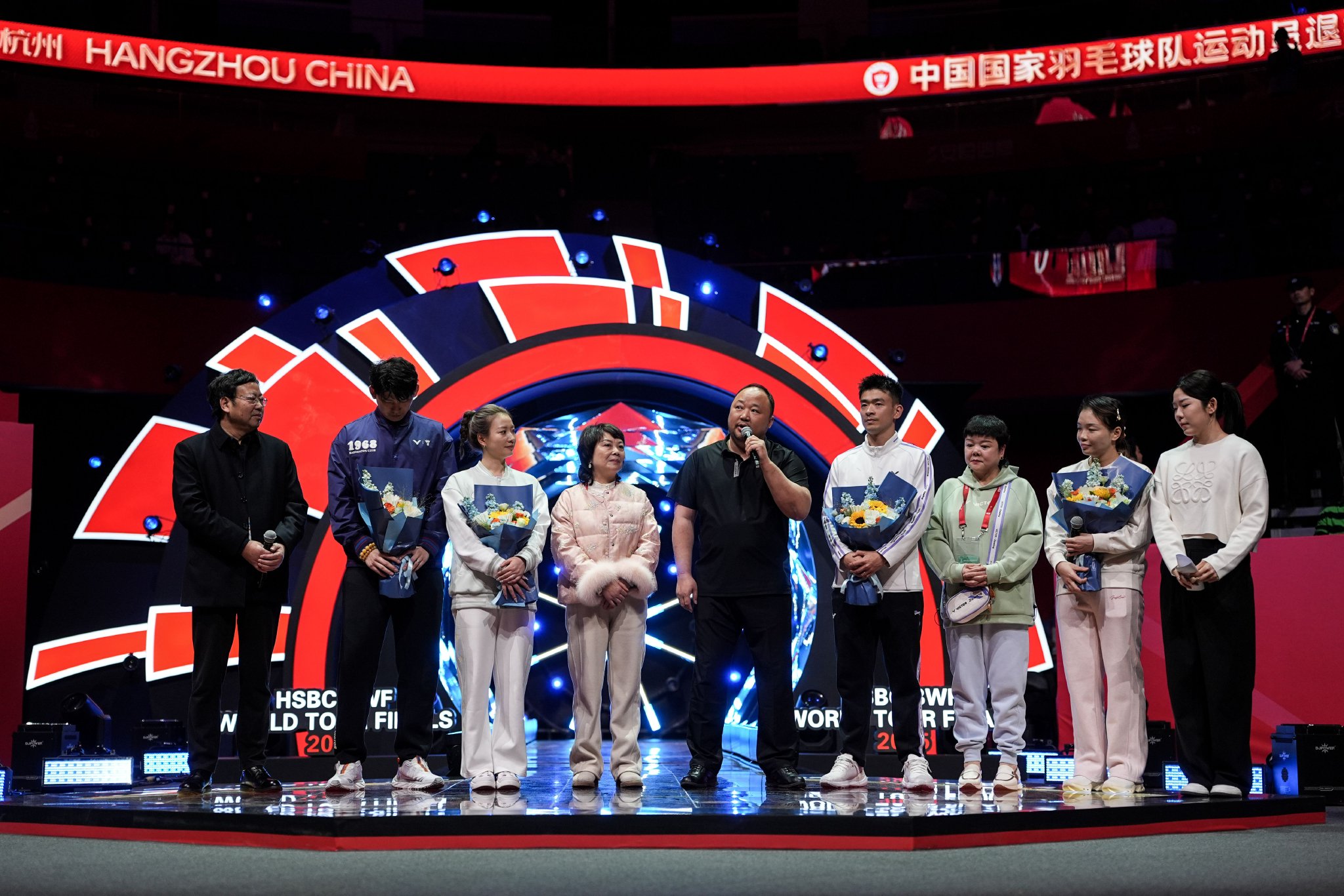 陈清晨退役仪式表态心系贾一凡，承诺随时归队助力备战