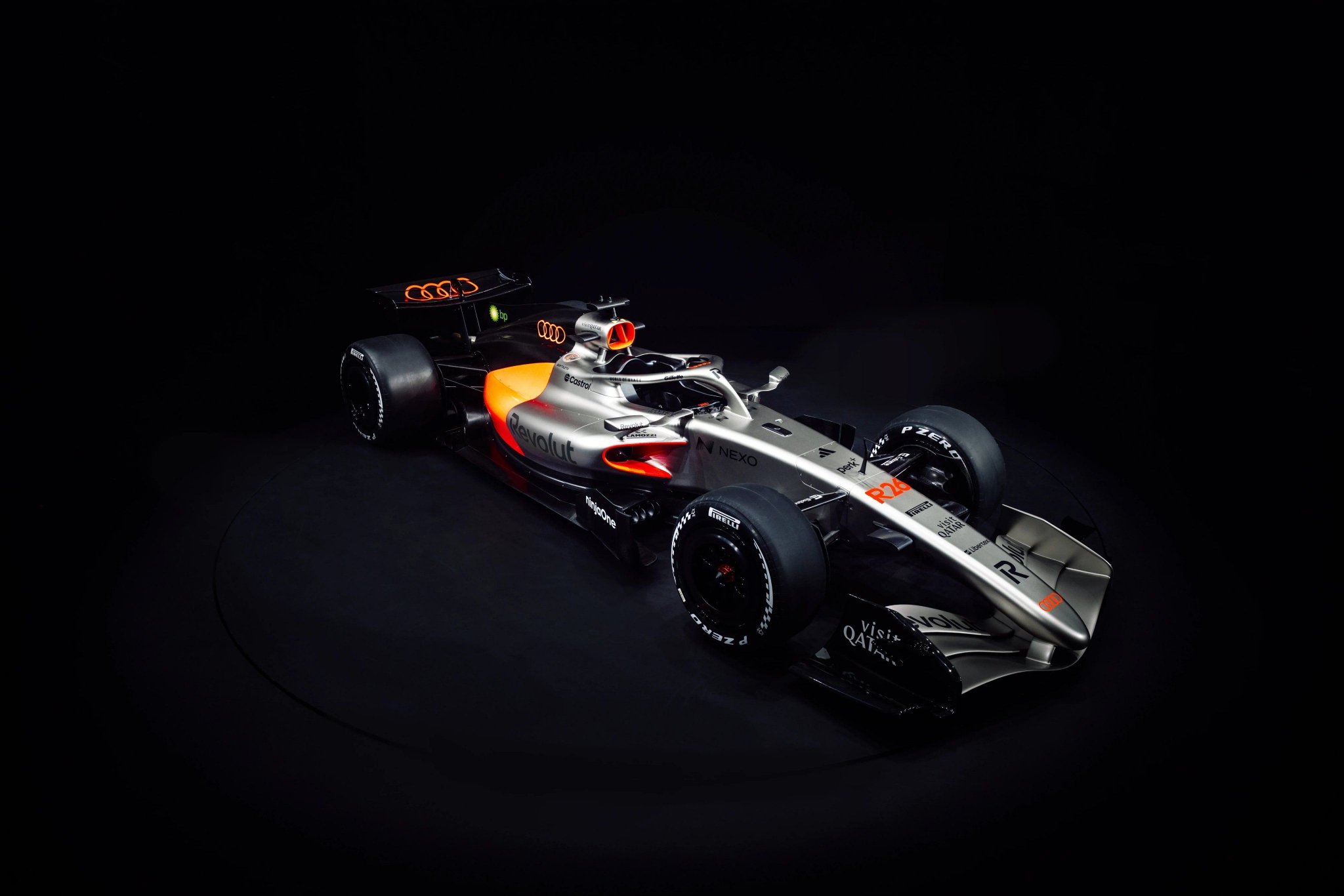 奥迪发布2026赛季F1赛车涂装