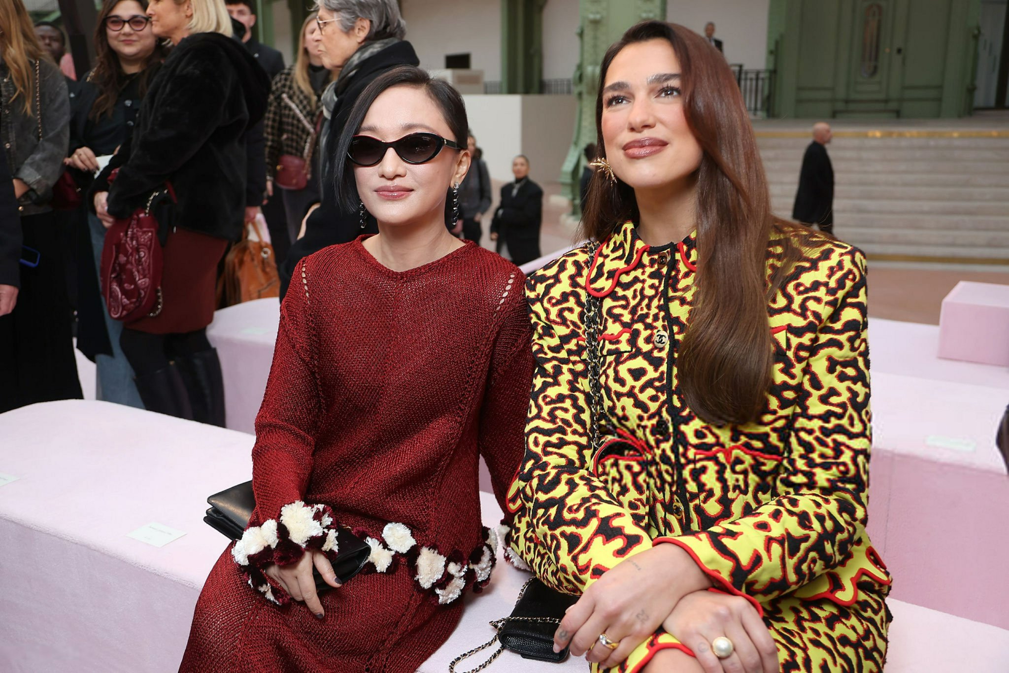 Dua Lipa周迅巴黎时装周同框看秀