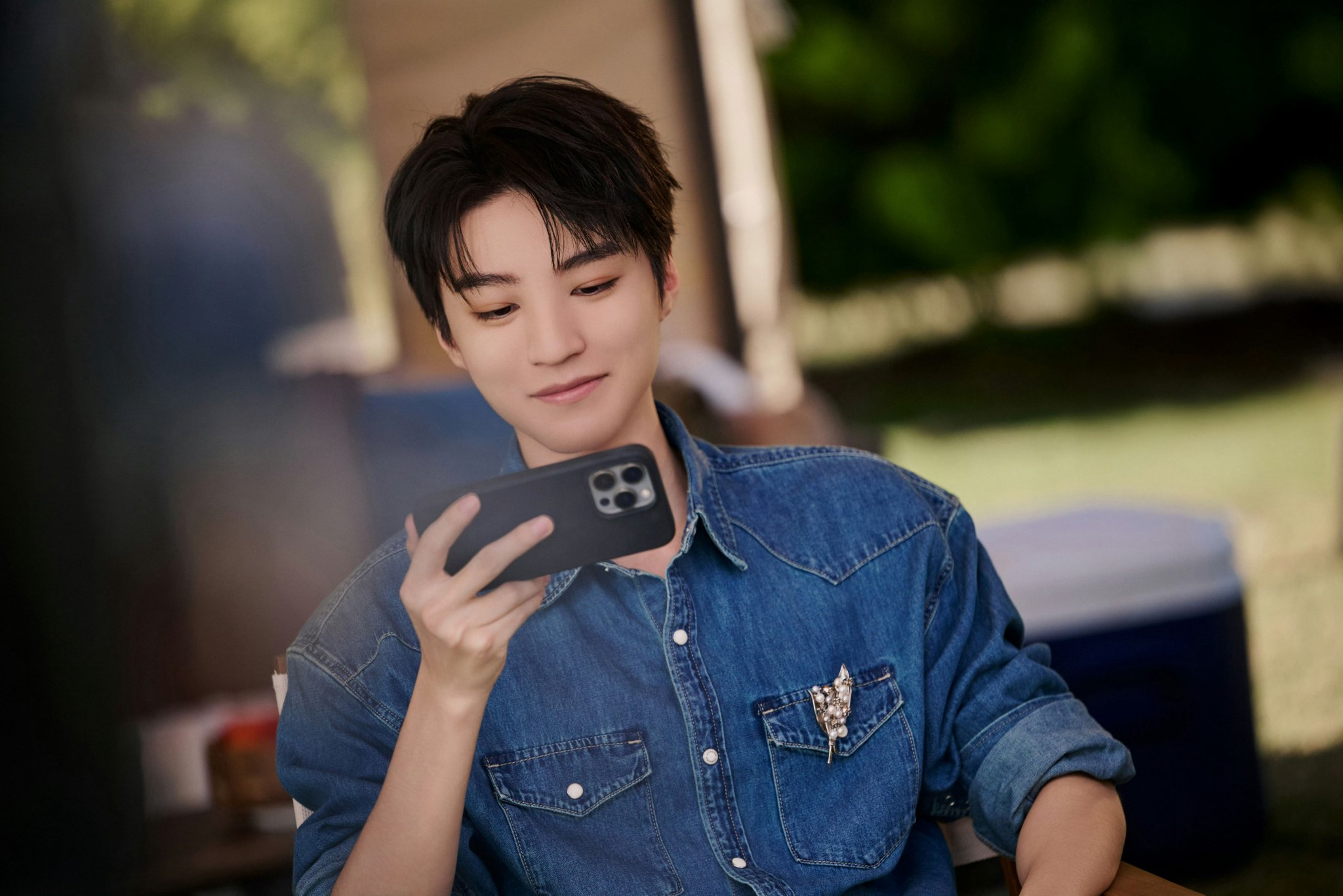 王俊凯澳洲情人节帅气营业，南半球挥洒汗水记录成长