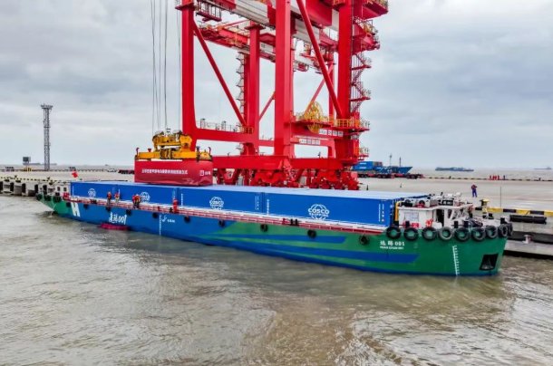 全球首艘醇氢电动船远醇001首航，上港吉利签约绿色航运