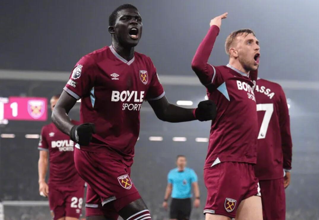 西汉姆胜富勒姆后球迷高歌挑衅热刺