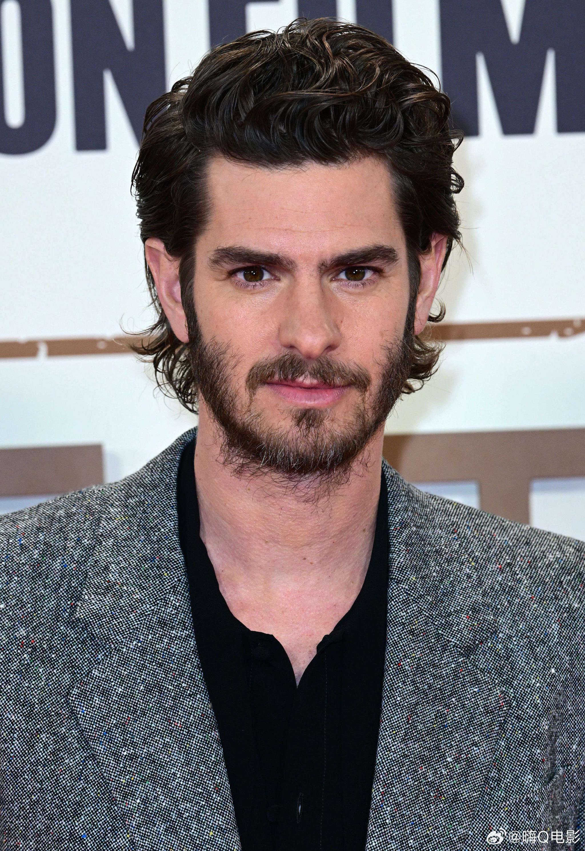 安德鲁加菲尔德出席伦敦电影节狩猎之后首映礼