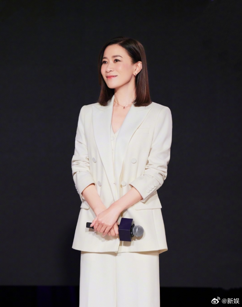 佘诗曼谈港女精神，脑袋钱包至少填满一个