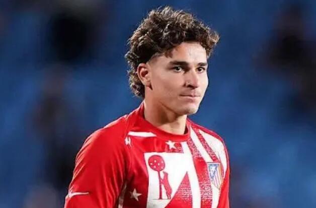 巴萨搁置阿尔瓦雷斯引援计划，认为其不符球队锋线需求