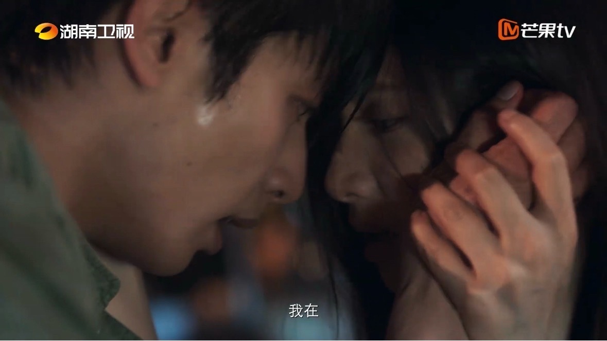 宋威龙张婧仪雨戏热吻画面曝光