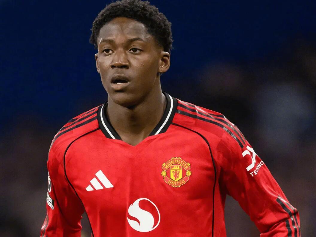 曼联将官宣梅努五年新合同，周薪或达15万英镑