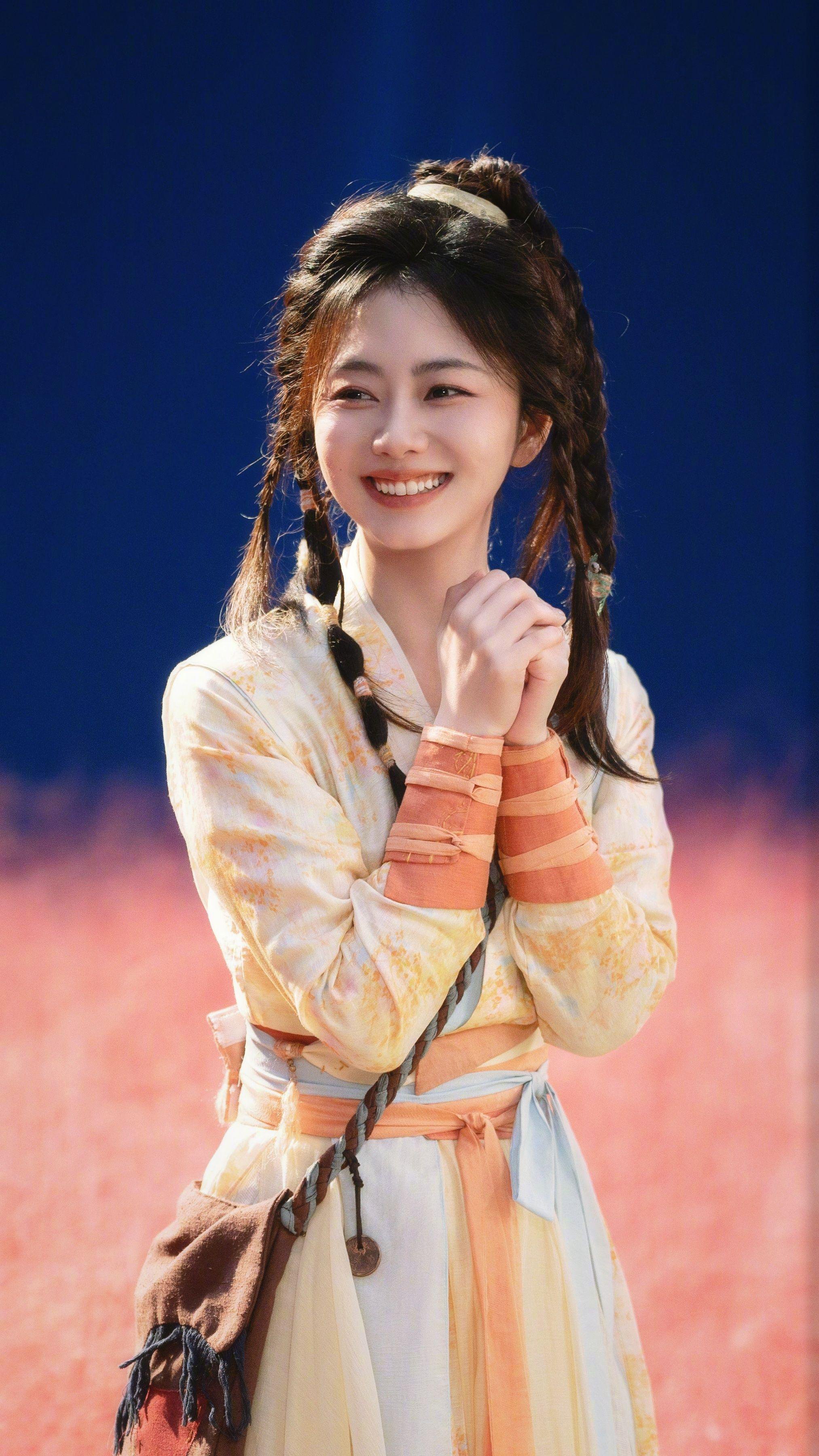 谭松韵侯明昊新剧《逍遥》12.27双平台央八联播