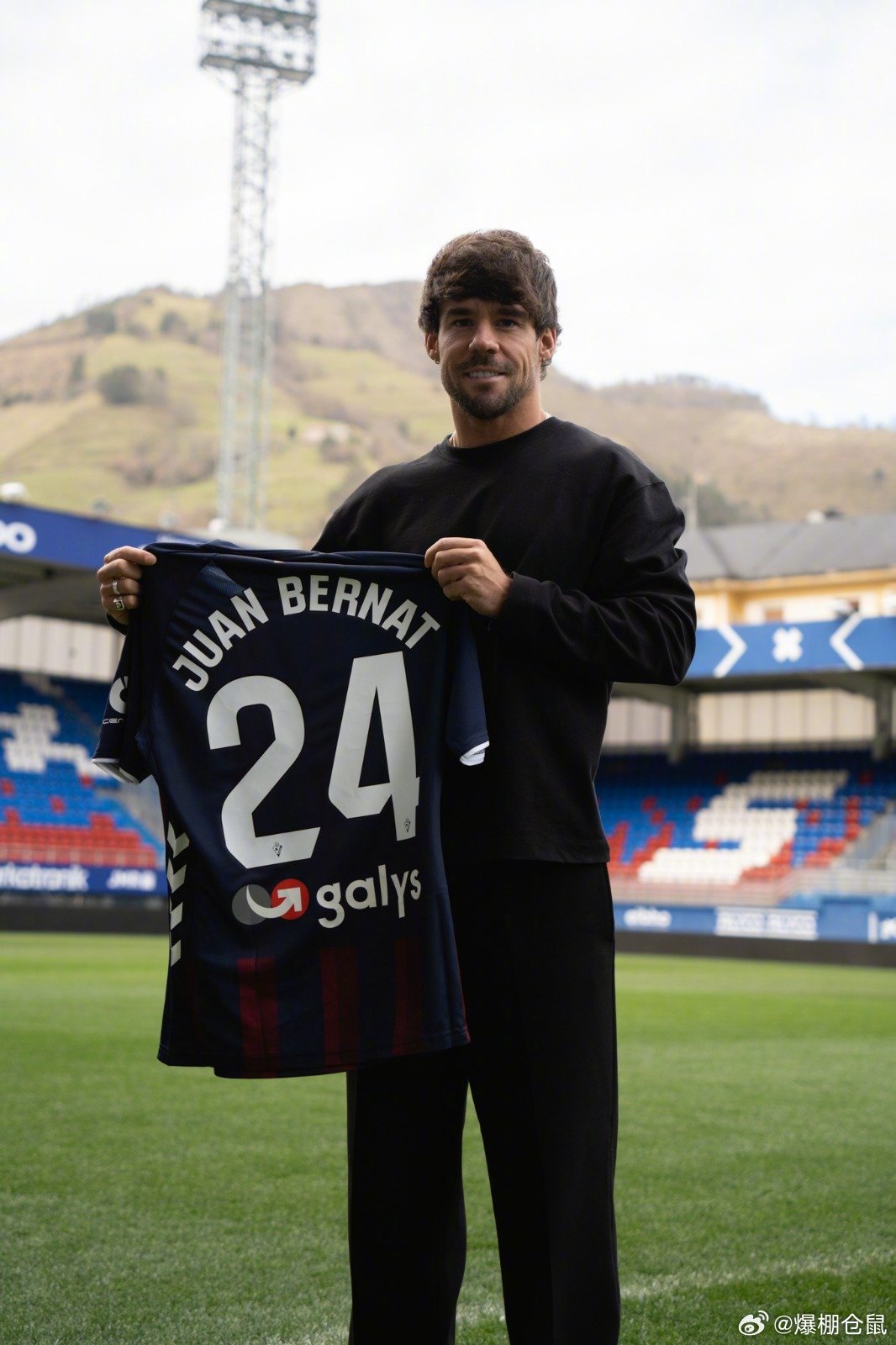 西班牙边卫贝尔纳特加盟西乙埃瓦尔