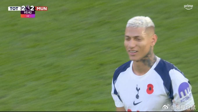 理查利森脱衣庆祝染黄后曼联扳平