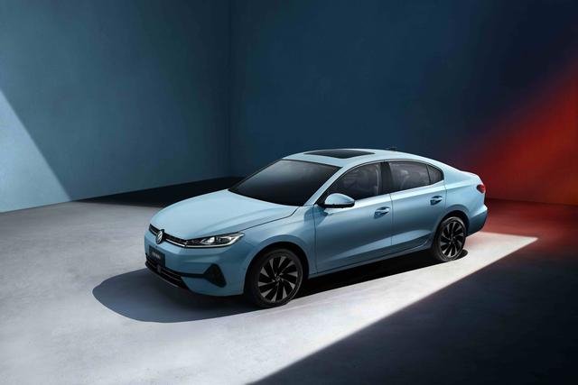 速腾入华20年累计销量450万辆，2025年销25.6万辆稳居第一