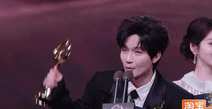 陈楚生容祖儿张碧晨周深获微博年度音乐人荣誉