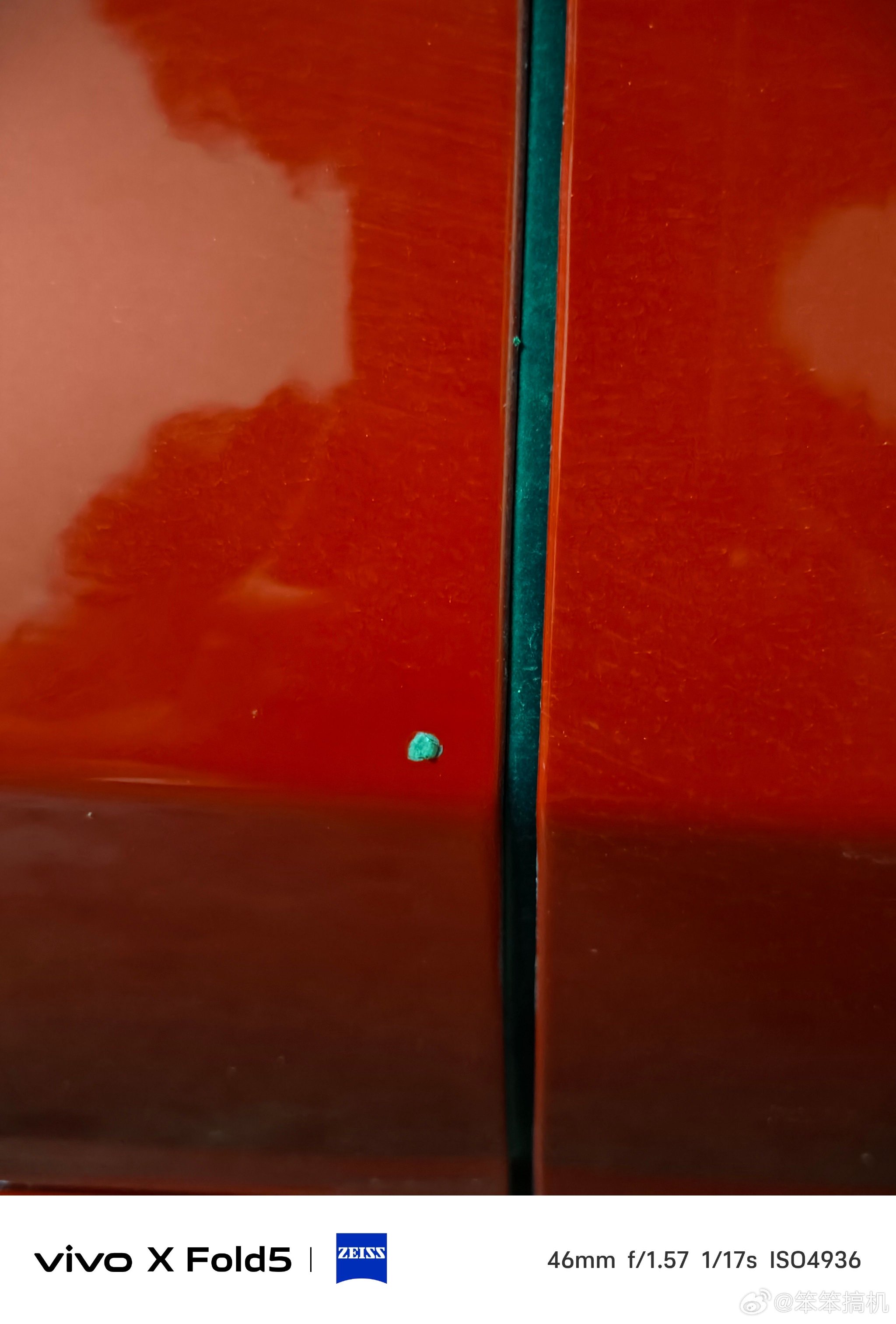 问界M5车漆受损车衣被穿绿豆大小伤痕引不适