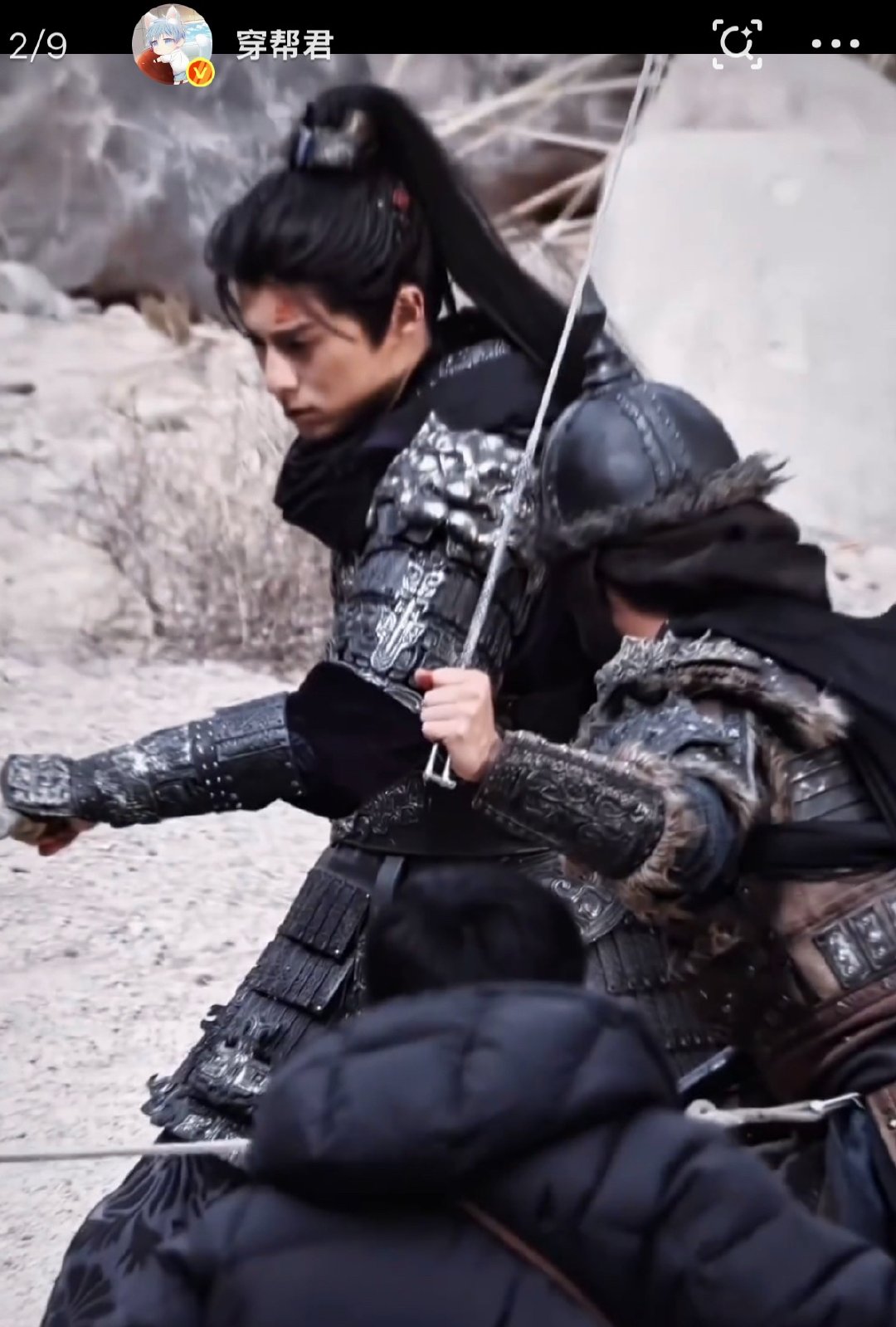 王鹤棣新剧雪中战神造型曝光