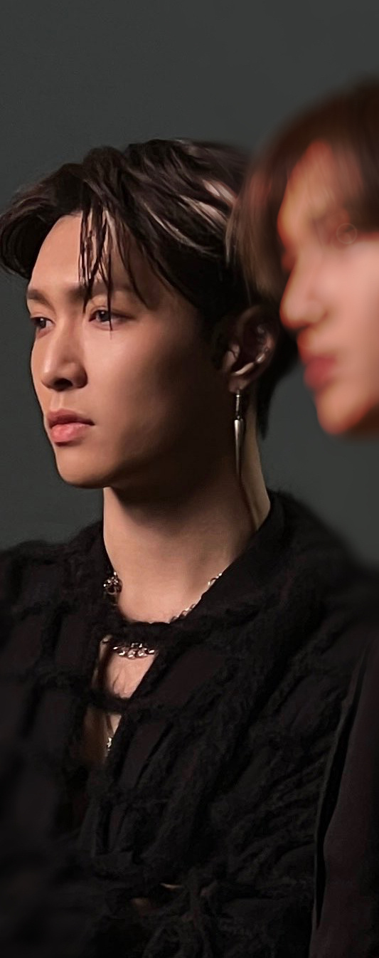 张艺兴出任润百颜全球代言人及奔驰G级品牌大使