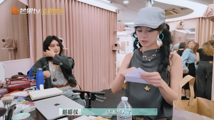 尚雯婕赵昭仪国外开店16天获顾客理解感动落泪