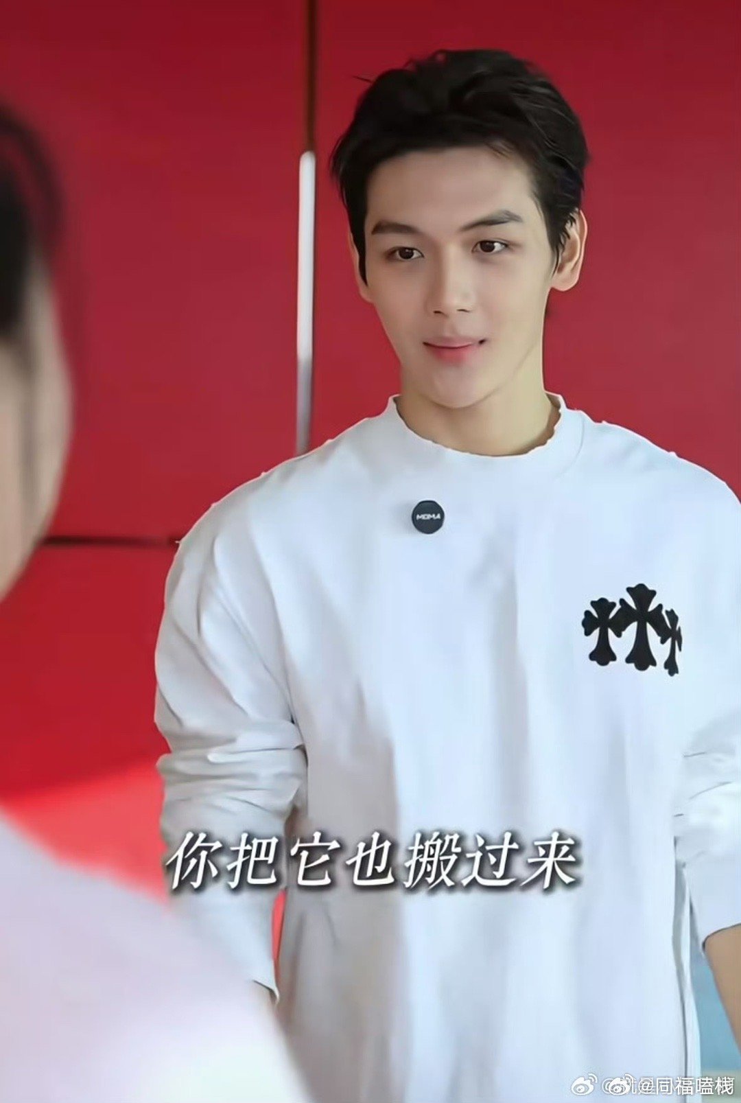 王艳19岁儿子球球获北大保送资格，篮球特长颜值高