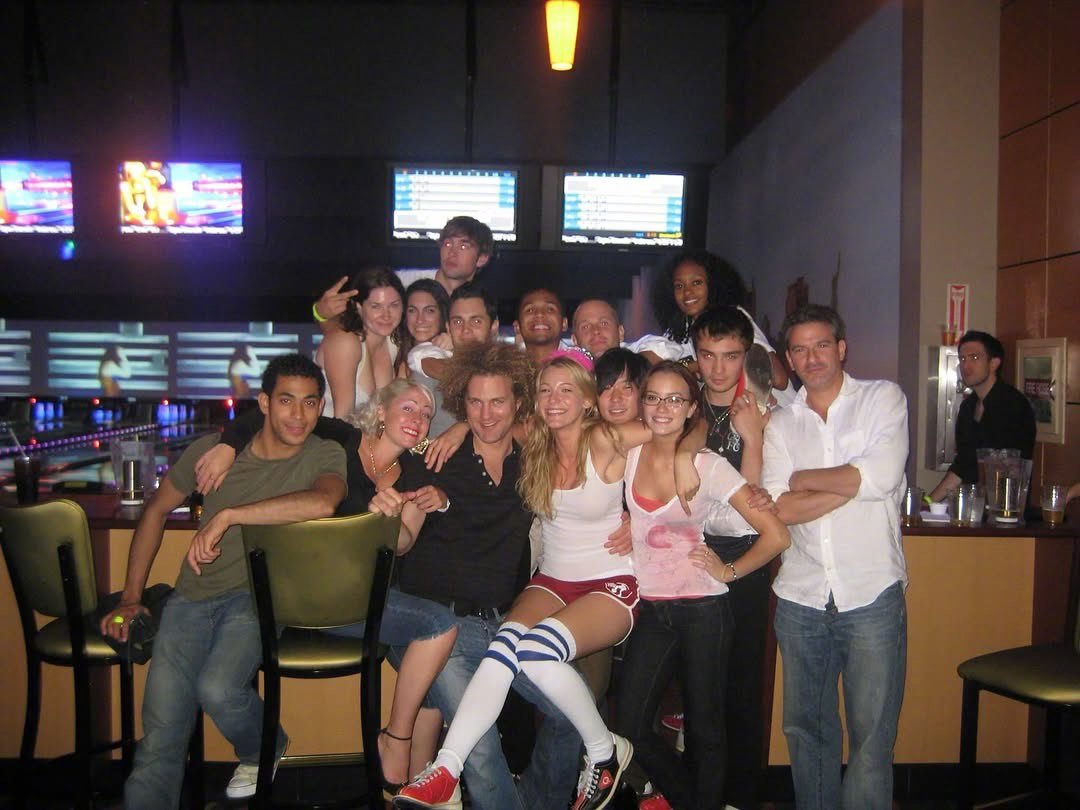 《绯闻女孩》开播18周年，Blake Lively分享未曝光剧照