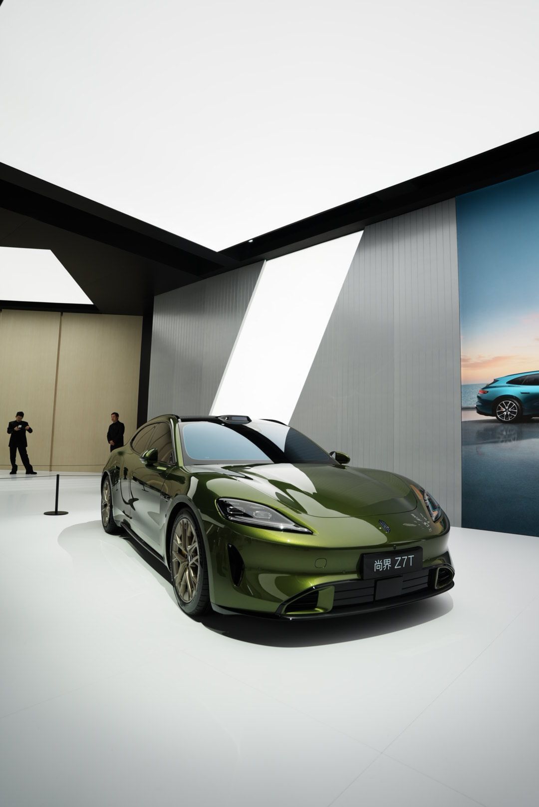 尚界Z7全系开启预订，标配华为智驾预售价22.98万起