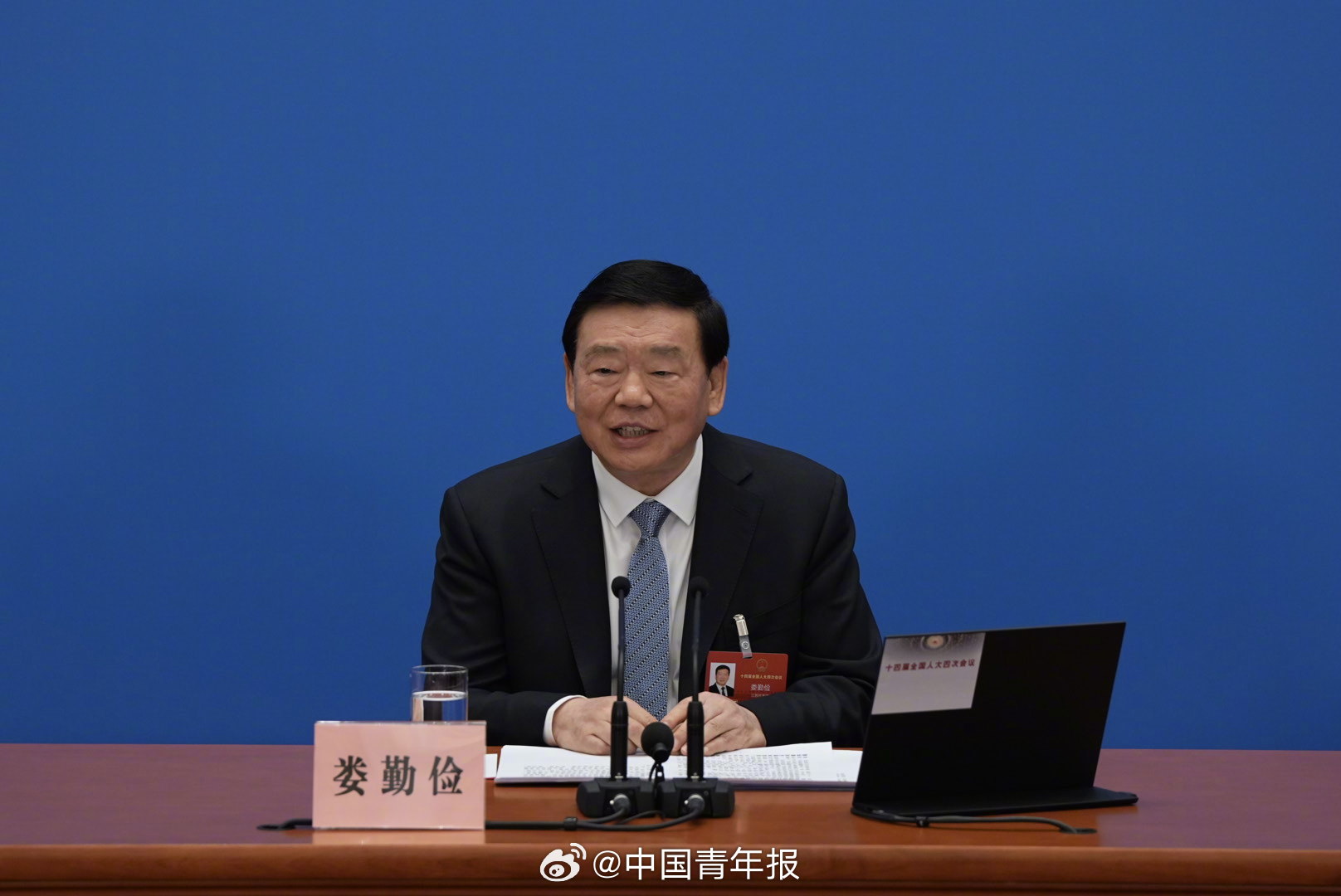 娄勤俭谈消费拉动经济，称已观看《哪吒2》