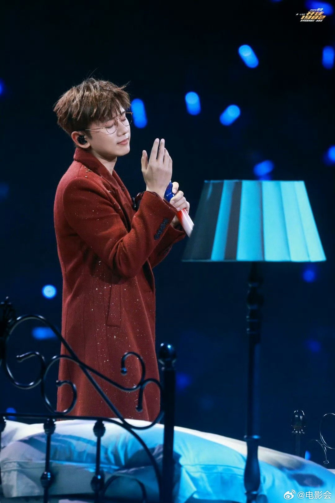 张杰十年后再唱变形金刚片尾曲，演唱会现场粉丝尖叫