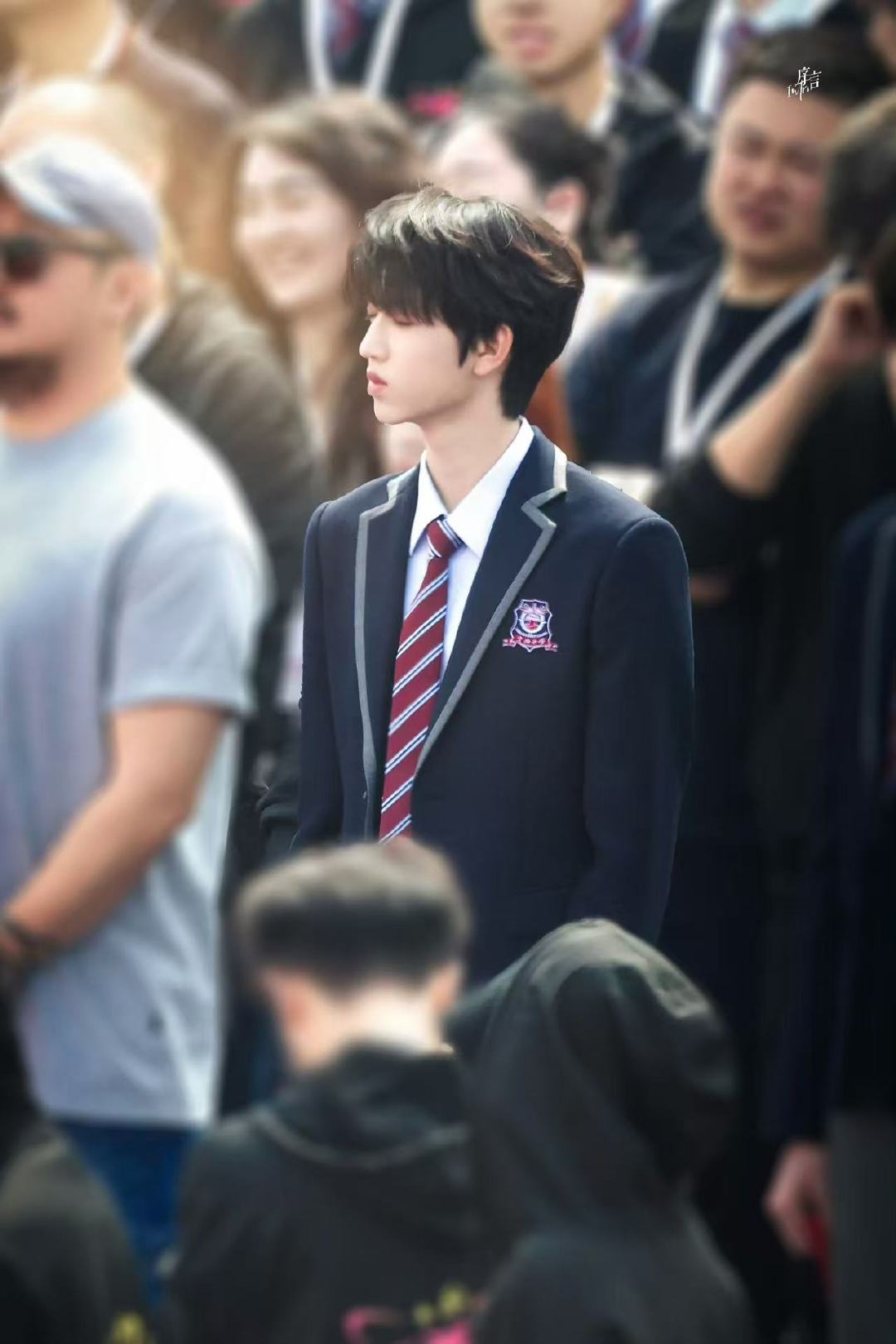 张桂源被赞像小王子般耀眼