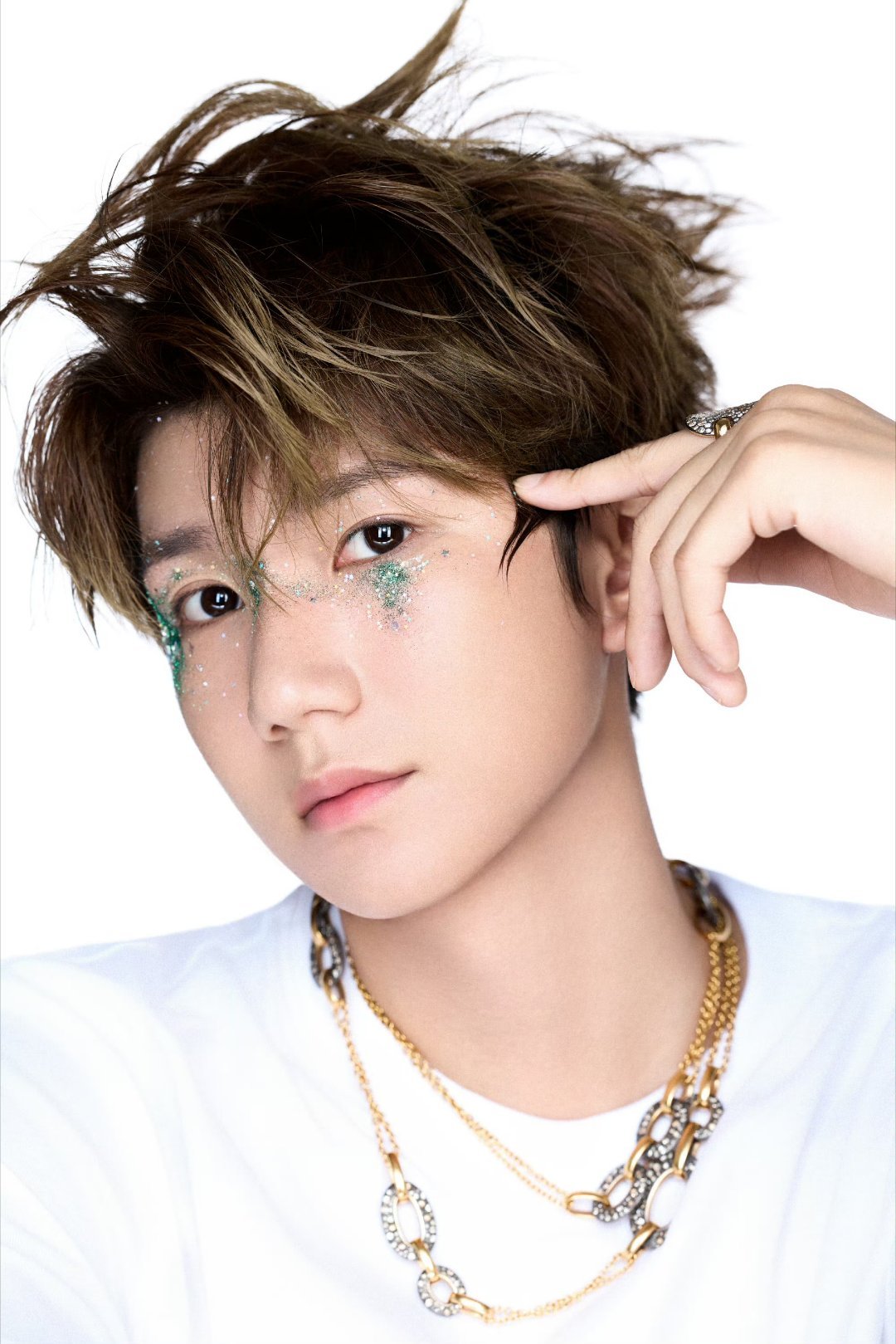 王源官宣巡演，夏天与粉丝现场见