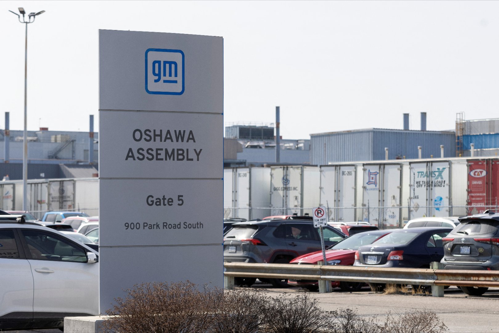 加拿大追讨通用、Stellantis数亿美元投资