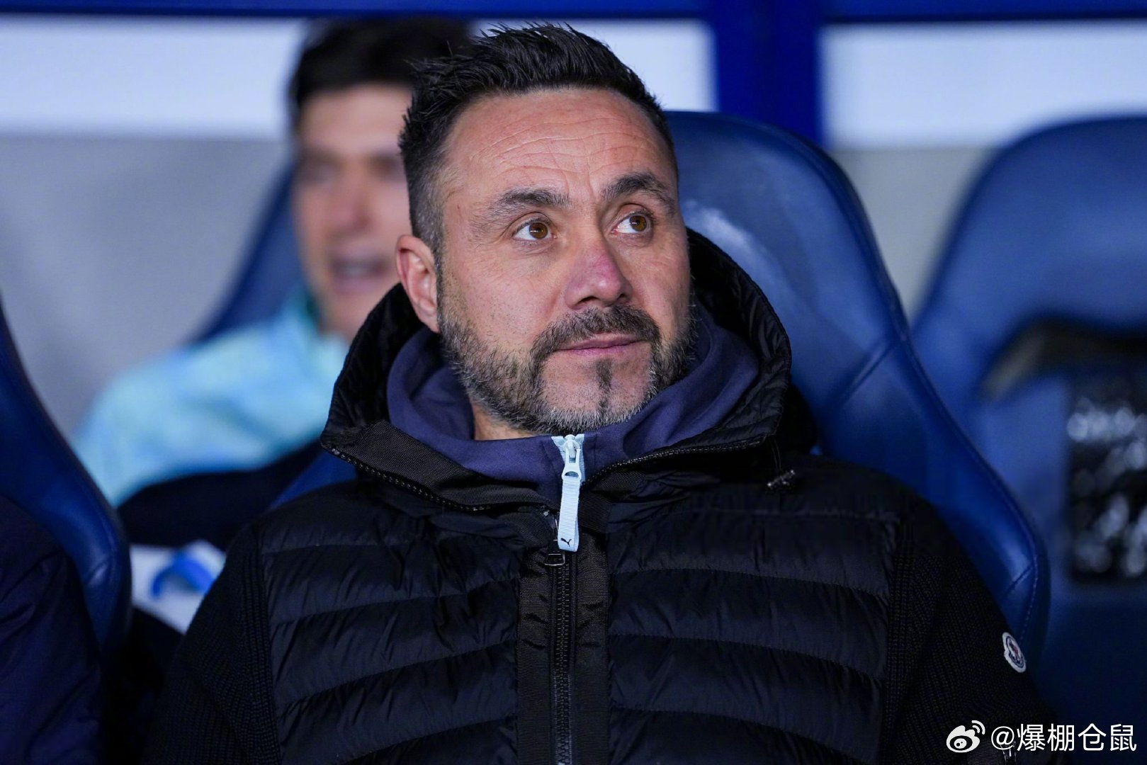 马赛解雇主帅德泽尔比，欧冠出局联赛惨败巴黎