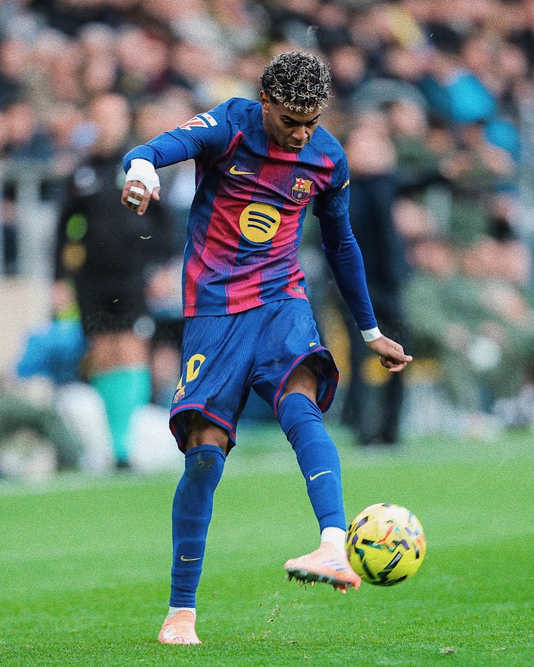 比利亚雷亚尔0比2巴萨，拉明·亚马尔闪耀全场