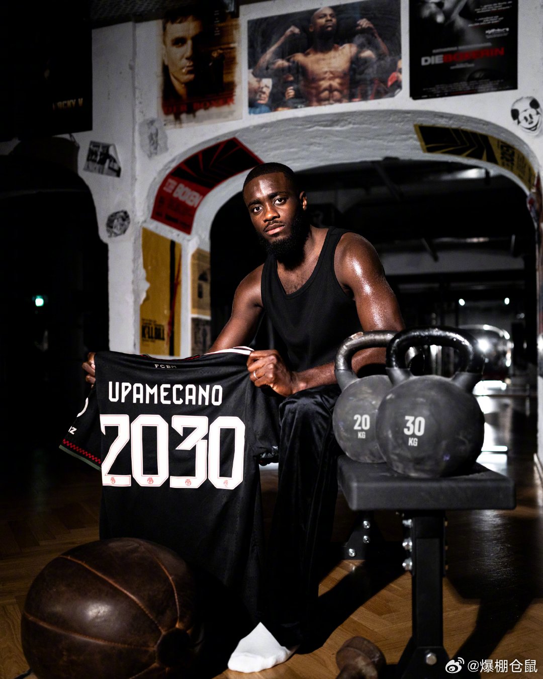 拜仁官宣与于帕梅卡诺续约至2030年