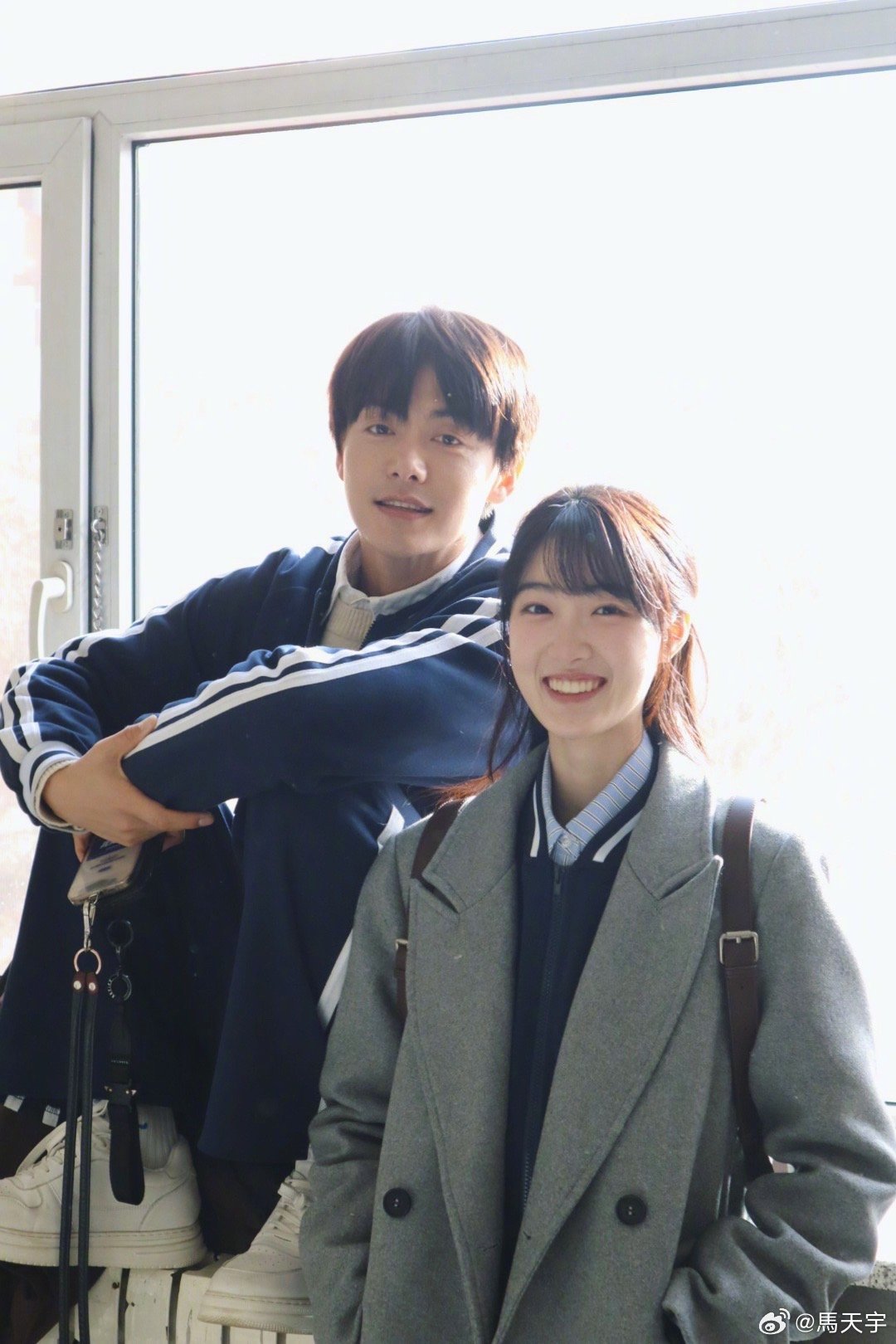马天宇曾宥臻晒合照互动，戏内戏外萌趣十足