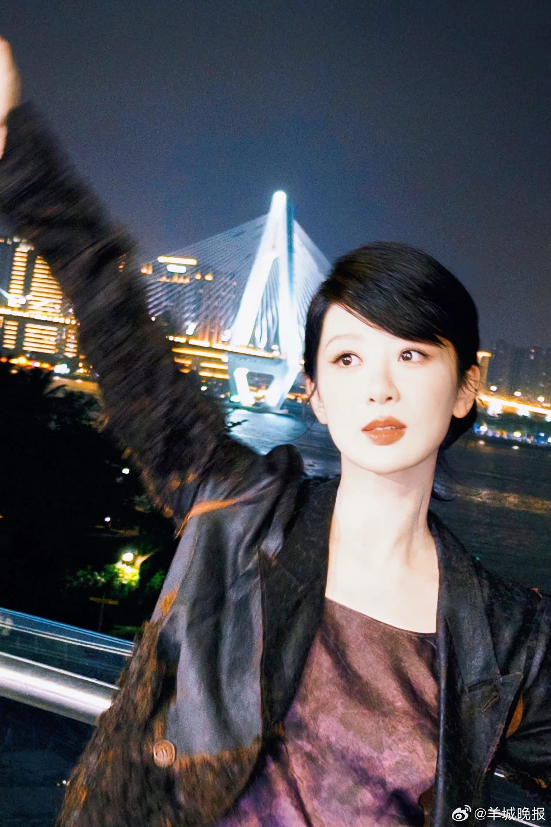 杨紫肖战迪丽热巴等明星营业照引关注