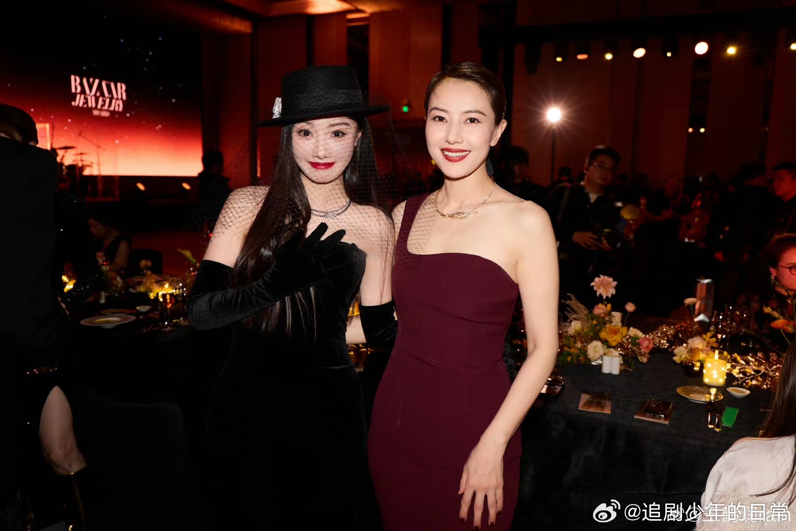 王鹤润盛赞高圆圆气质出众