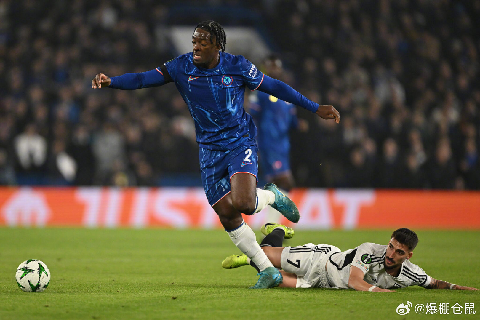 当切尔西后卫迪萨西与罗马队谈判，意甲争冠格局将如何受到影响？