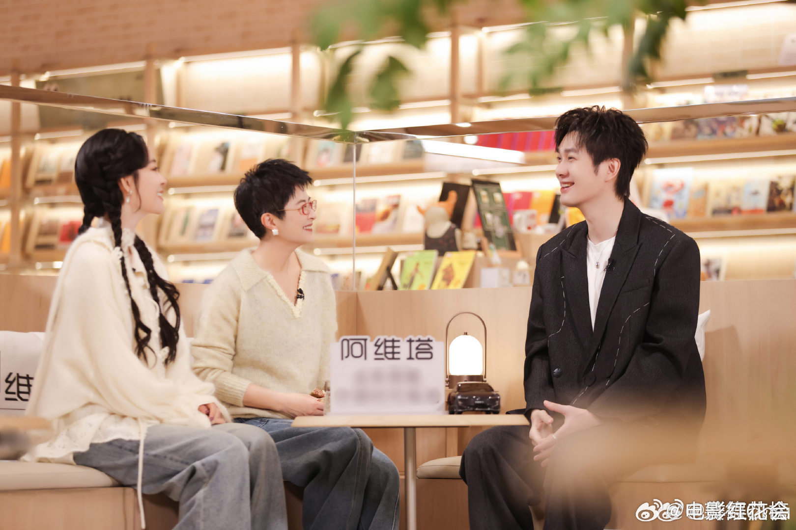 裘德凭三首歌精准分析李莎旻子性格