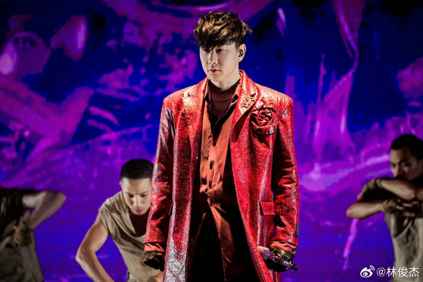 林俊杰庆生期待成都巡演，称生命沙漏加速