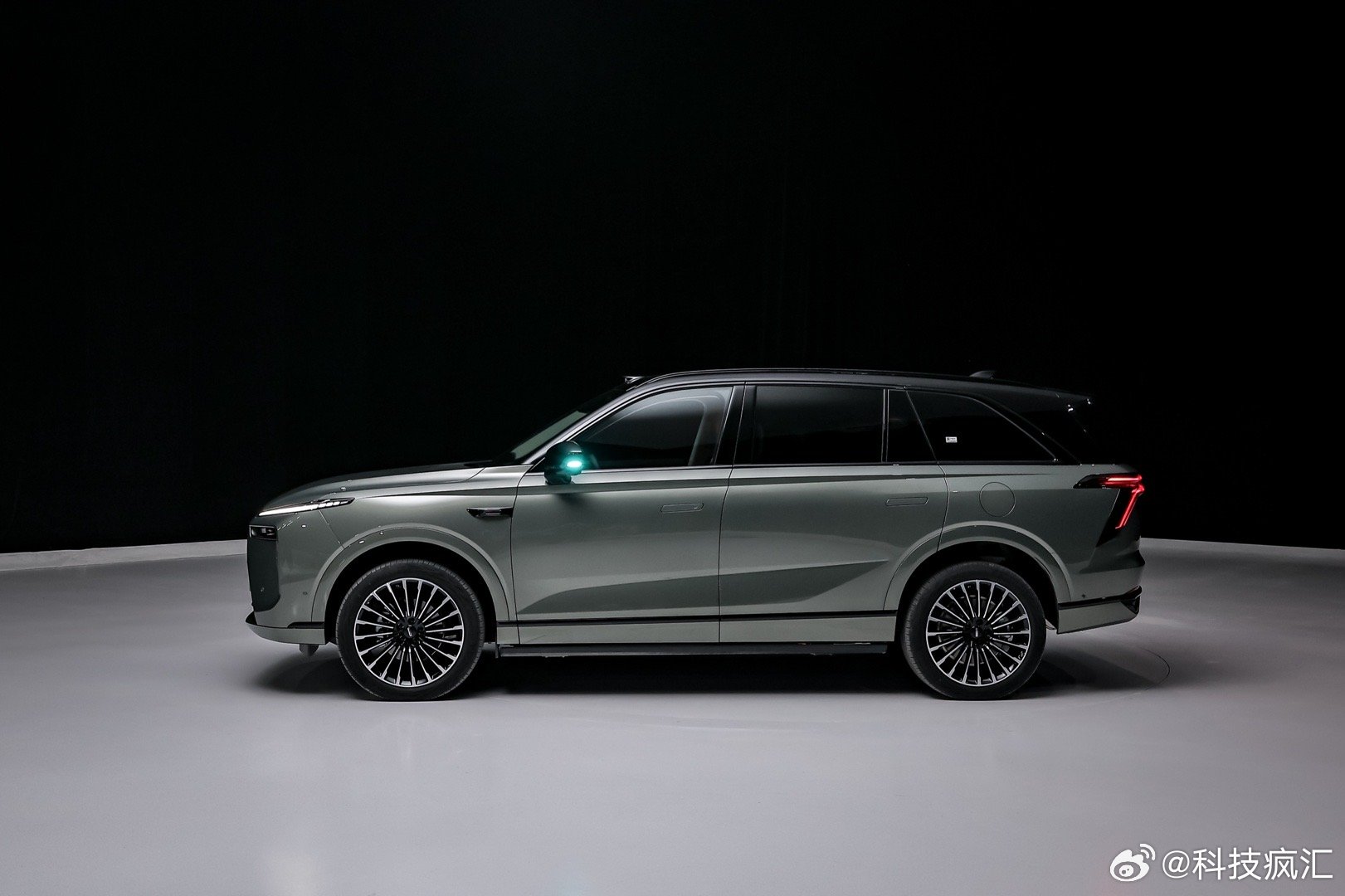 长城汽车VLA首搭魏牌蓝山，智能驾驶实现人车交互