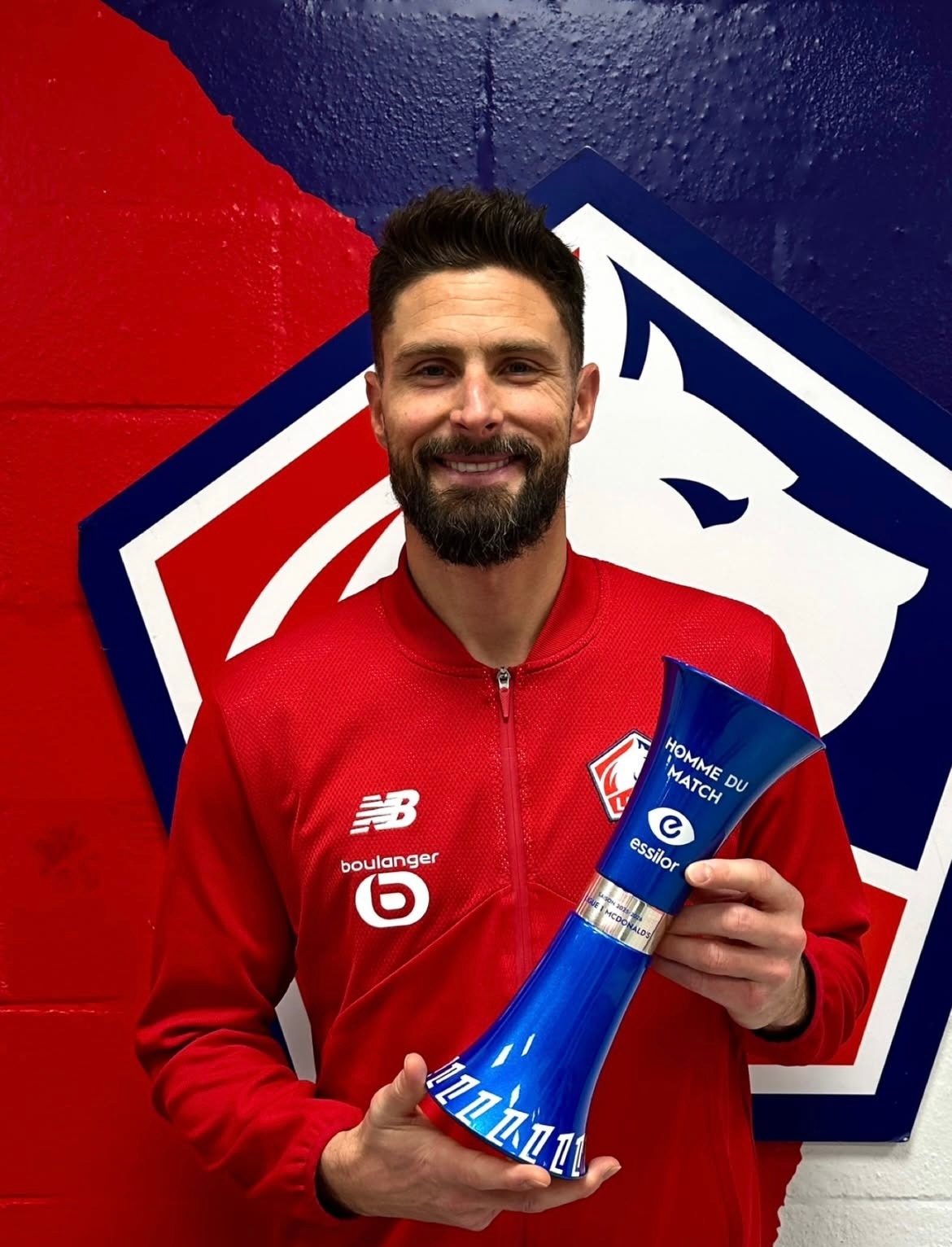 里尔4比2胜巴黎FC，吉鲁当选最佳球员