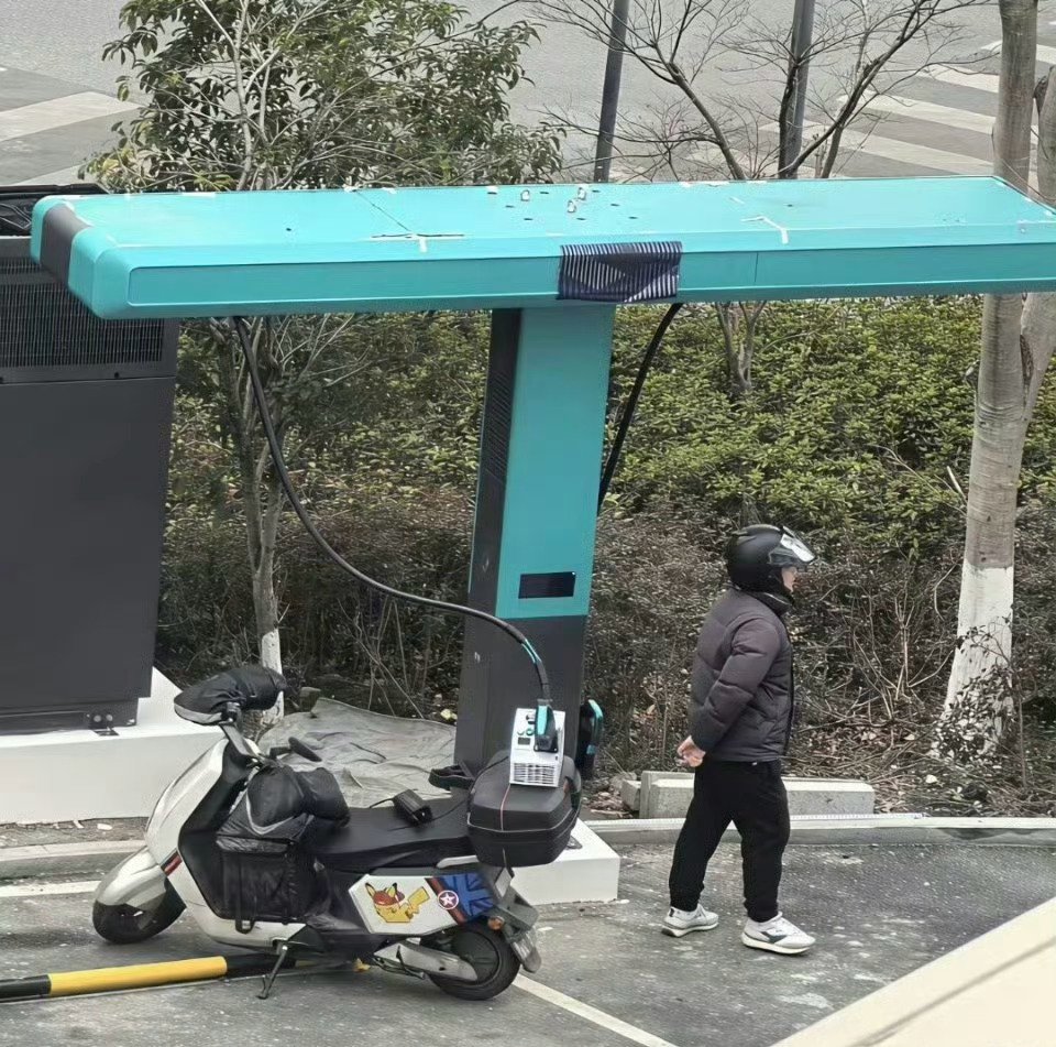 比亚迪闪充站大功率充电引安全质疑