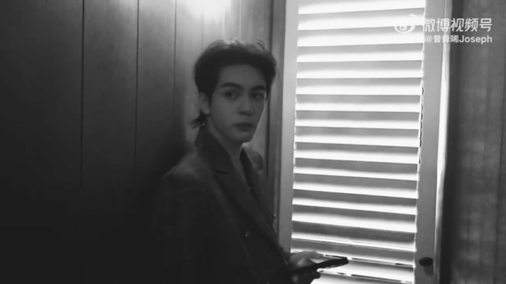 曾舜晞幽默回应粉丝夸赞《私有时刻》像mv