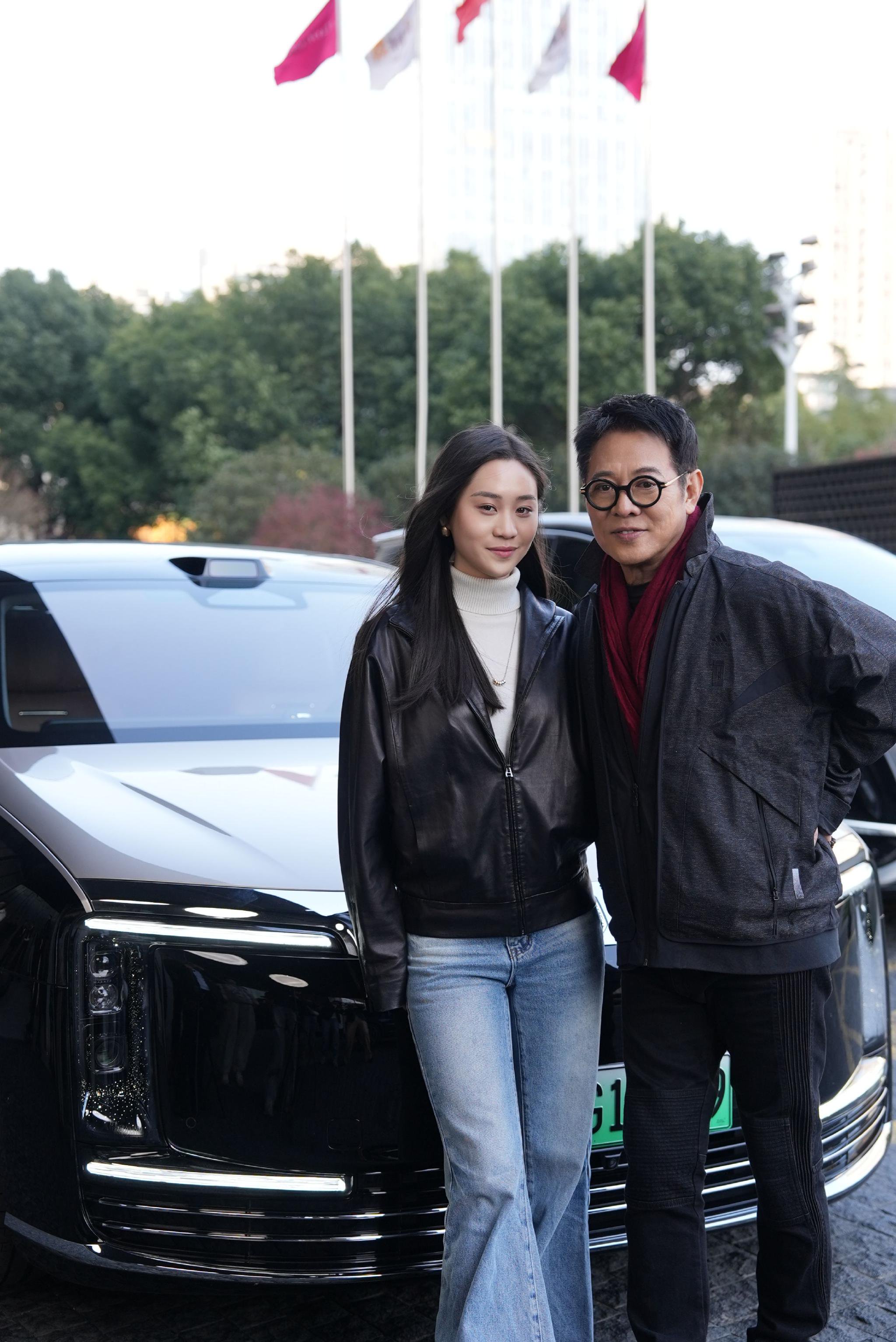 李连杰今日提尊界新车