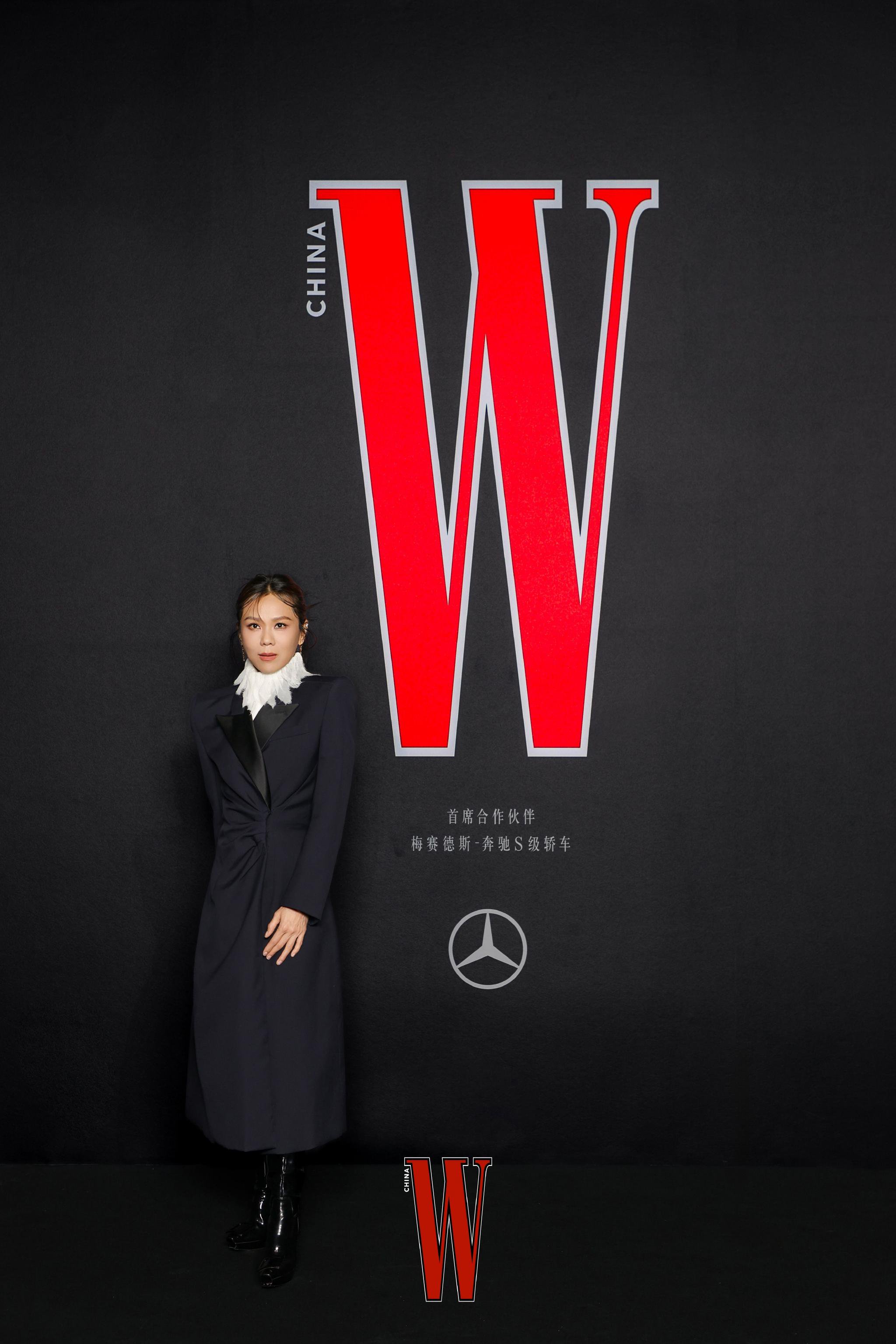 蔡健雅亮相W年度光影盛典