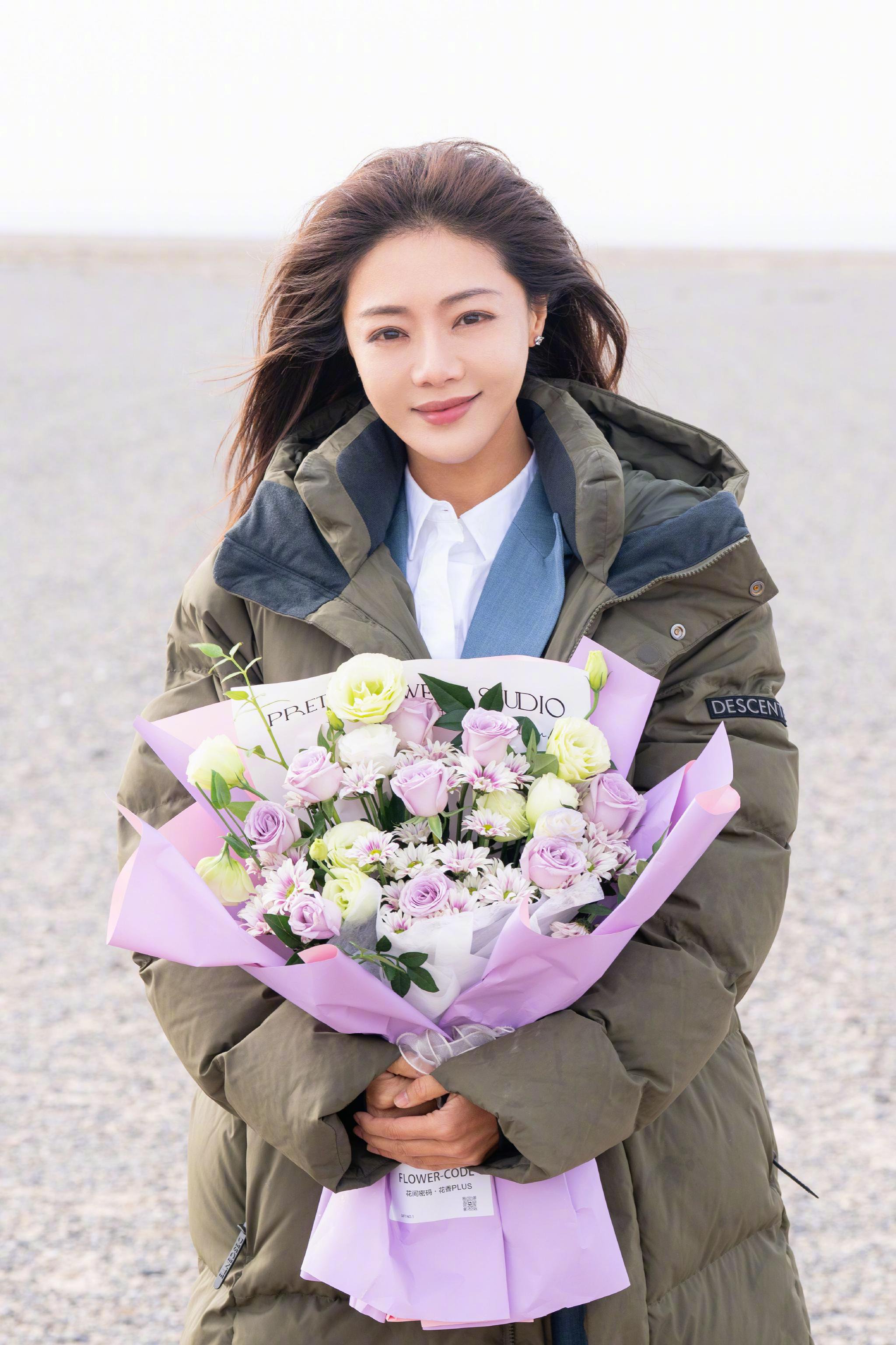 邓家佳主演电影《不东》甘肃杀青，讲述跑者丈量生命故事